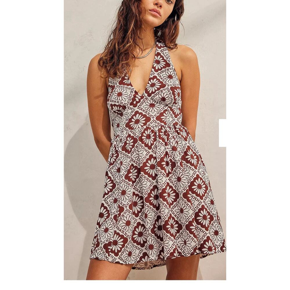 UO Halter Mini Dress Flowers Printed Smocked Halter Urban Outfitters S